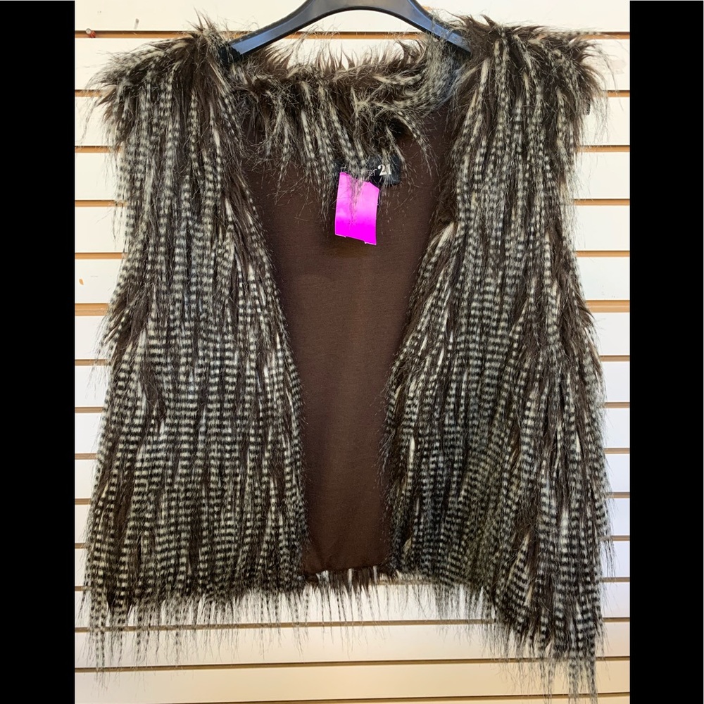 Forever 21 Faux Quail Vest-Size Medium